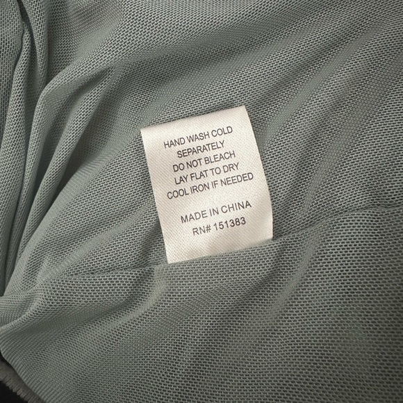 Current Air floral Ruched mesh top - Picture 4 of 4